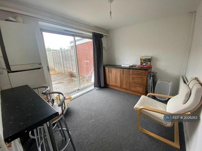 1 Bedroom House Share For Rent In Crawley