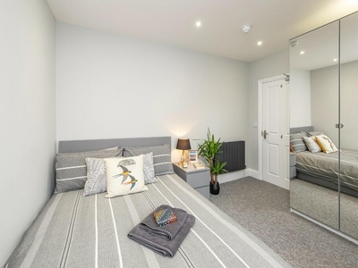 1 bedroom house share for rent in St. James Square, Cheltenham, Gloucestershire, GL50