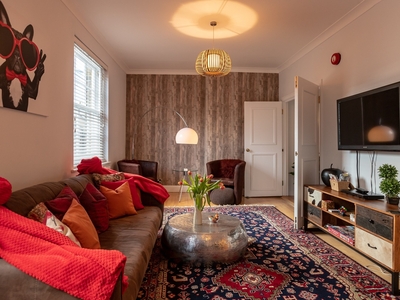 2 Bed Flat, Endell Street, WC2H