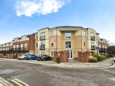 2 bedroom apartment for rent in Grove Park Crescent, Newcastle Upon Tyne, NE3