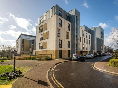 2 bedroom apartment for rent in Kimmerghame Drive, Edinburgh, Midlothian, EH4