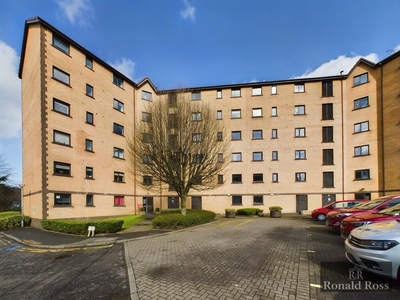 2 bedroom apartment for rent in Riverview Place, Glasgow, G5