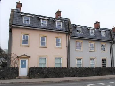 2 Bedroom Apartment For Rent In Shepton Mallet, Somerset