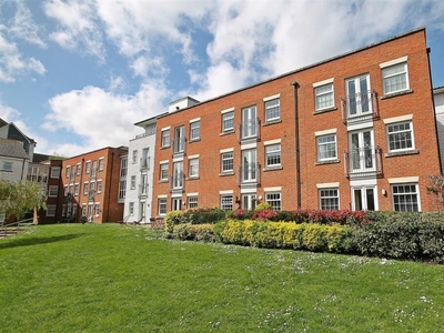 2 bedroom apartment for rent in Waters Edge, Canterbury, CT1