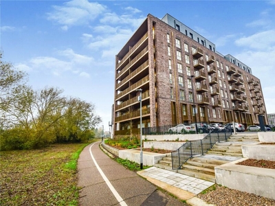 2 bedroom apartment for rent in Wharf Road, Chelmsford, Essex, CM2