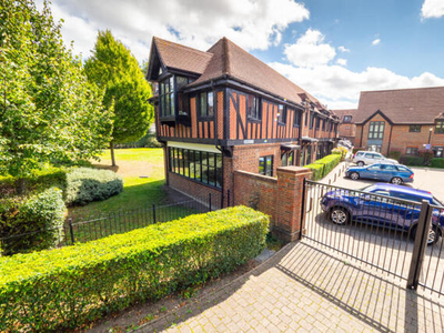 2 Bedroom Apartment For Sale In Cheam, Sutton