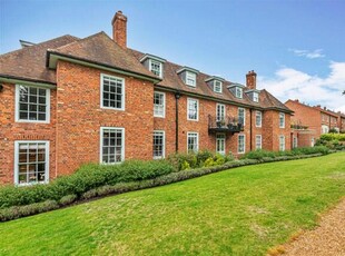 2 Bedroom Apartment For Sale In West Sussex