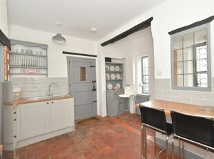 2 Bedroom End Of Terrace House For Sale In Arundel