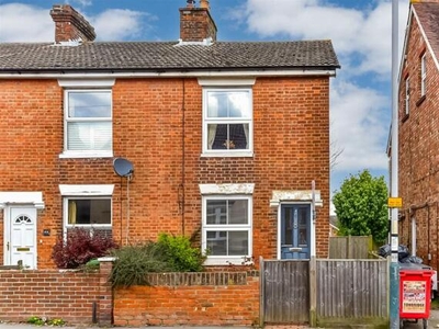 2 Bedroom End Of Terrace House For Sale In Tunbridge Wells