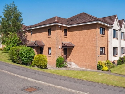 2 bedroom flat for rent in Braidpark Drive, Giffnock, Glasgow, G46