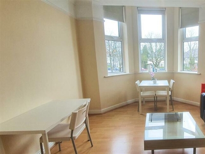 2 bedroom flat for rent in George Court, Newport Road, Roath, CARDIFF, CF24