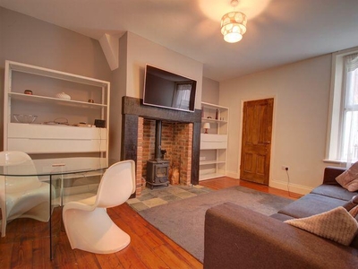 2 bedroom flat for rent in Glenthorn Road, Jesmond, NE2