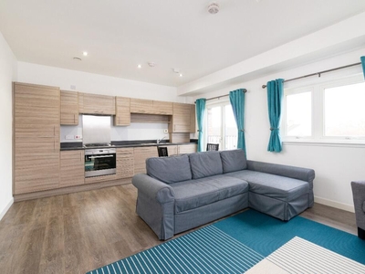 2 bedroom flat for rent in Mottram Road, Silverknowes, Edinburgh, EH4