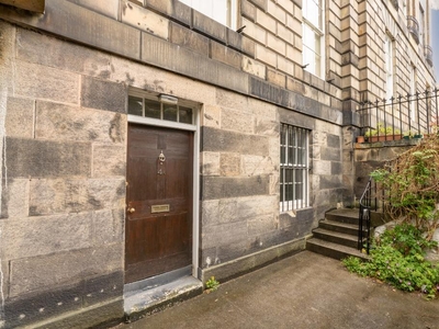 2 bedroom flat for rent in North East Circus Place, New Town, Edinburgh, EH3