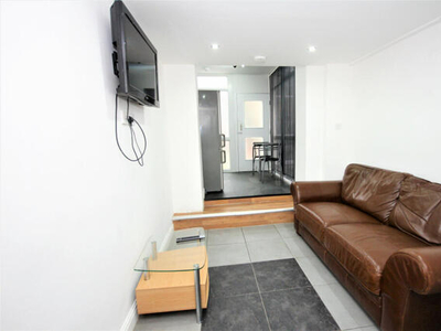 2 Bedroom Flat For Rent In Preston, Lancashire