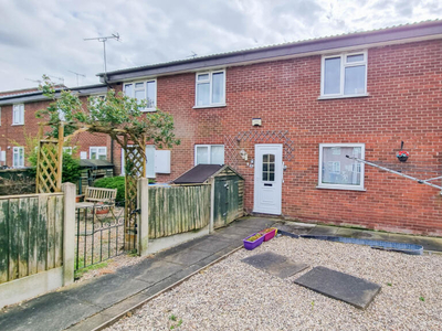 2 bedroom maisonette for rent in Haddon Way, Sawley. NG10 3EE, NG10