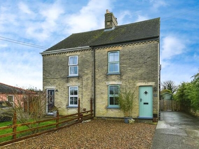 2 Bedroom Semi-detached House For Sale In King's Lynn, Norfolk
