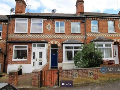 2 bedroom terraced house for rent in Shaftesbury Road, Reading, RG30