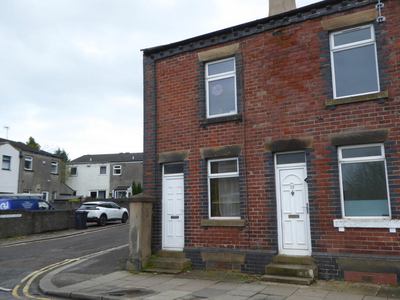 2 bedroom terraced house for rent in St Peters Road Lancaster, LA1