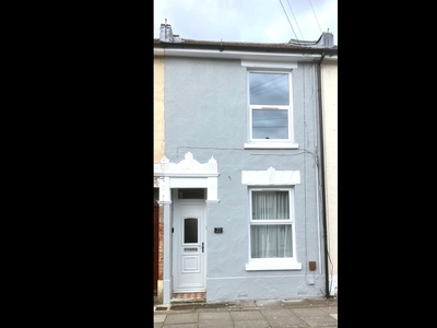 3 Bed Terraced House, Newcomen Road, PO2