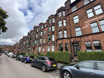 3 bedroom apartment for rent in North Gardner Street, Partickhill, G11