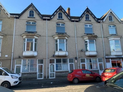 3 Bedroom Apartment For Sale In Llanelli, Dyfed