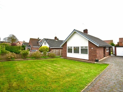3 bedroom detached bungalow for rent in Sycamore Crescent, Bawtry, Doncaster, DN10