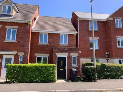 3 Bedroom End Of Terrace House For Rent In St. Georges, Weston-super-mare