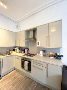 3 bedroom flat for rent in Montpelier Park, Bruntsfield, Edinburgh, EH10