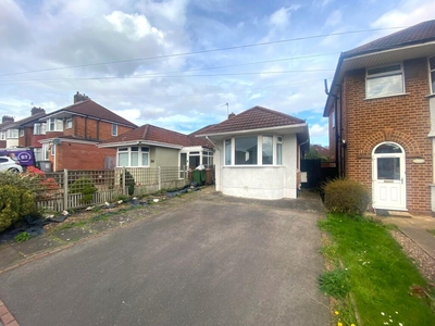3 bedroom semi-detached bungalow for rent in Marcot Road, SOLIHULL, B92