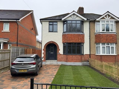 3 Bedroom Semi-detached House For Rent In Maidenhead