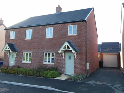 3 Bedroom Semi-detached House For Sale In Lutterworth