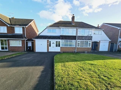 3 Bedroom Semi-detached House For Sale In Stourport-on-severn