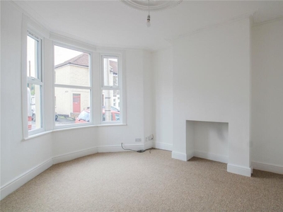3 bedroom terraced house for rent in Avonleigh Road, The Chessels, Bristol, BS3
