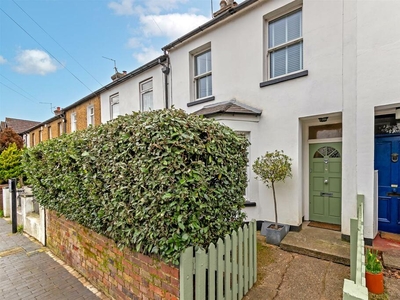 3 bedroom terraced house for rent in Oswald Road, St. Albans, AL1