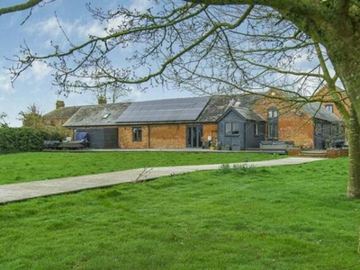 4 Bedroom Country House For Sale In Hill Farm