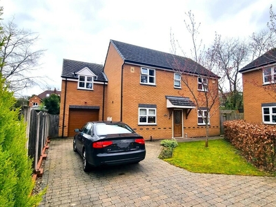 4 bedroom detached house for rent in Burlish Avenue, Olton, Solihull, B92