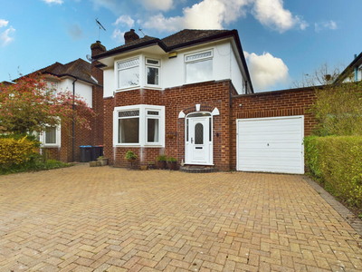 4 bedroom detached house for rent in Wealstone Lane, Upton, Chester, CH2
