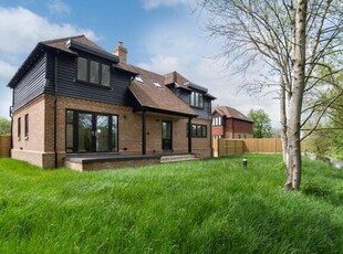 4 Bedroom Detached House For Sale In High Street, Wingham