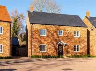 4 Bedroom Detached House For Sale In Olney, Buckinghamshire