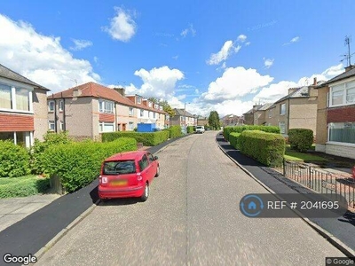 4 bedroom flat for rent in Sighthill Crescent, Edinburgh, EH11