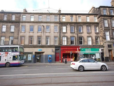 4 bedroom flat for rent in West Maitland Street, Haymarket, Edinburgh, EH12