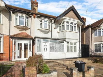 4 Bedroom Semi-detached House For Sale In Ilford