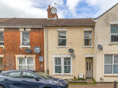 4 bedroom terraced house for rent in North Street, Swindon, Wiltshire, SN1