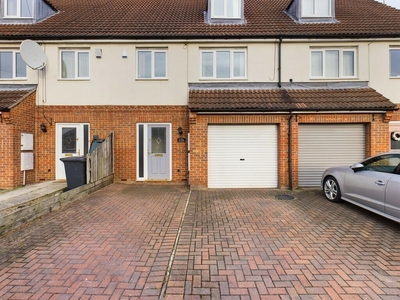 4 bedroom town house for rent in Sutton Cottage, Manor Road, DN6