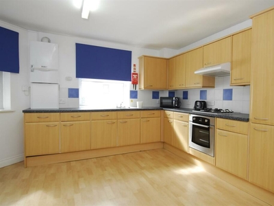 5 bedroom apartment for rent in Hastings Street, Plymouth, PL1