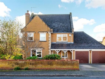5 Bedroom Detached House For Sale In Northampton, Northamptonshire