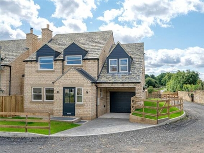 5 Bedroom Detached House For Sale In Wetherby Road, Bramham