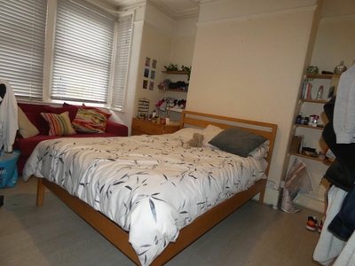 5 bedroom house for rent in Danes Road, St Davids, Exeter, EX4