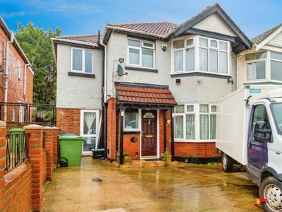 5 Bedroom Semi-detached House For Sale In Southampton, Hampshire